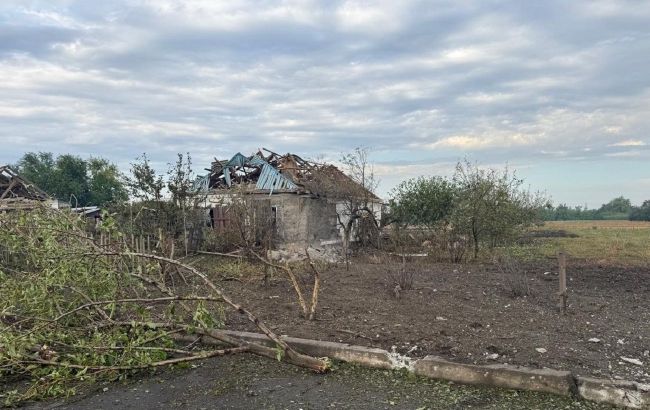 Russia strikes Ukraine's Zaporizhzhia region, causing casualties and destruction