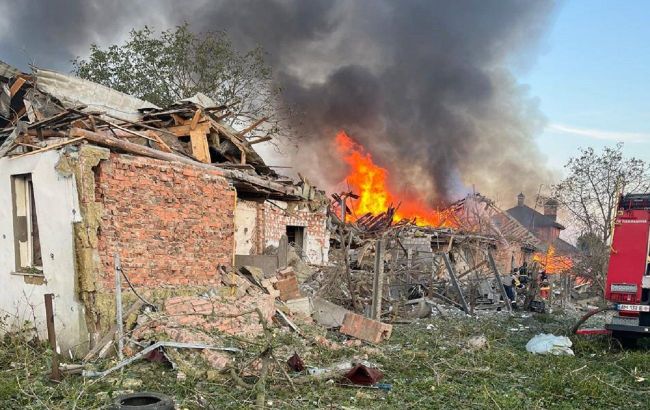 Russia strikes Ukraine's Zhytomyr region with drones and missiles: Killed and wounded reported