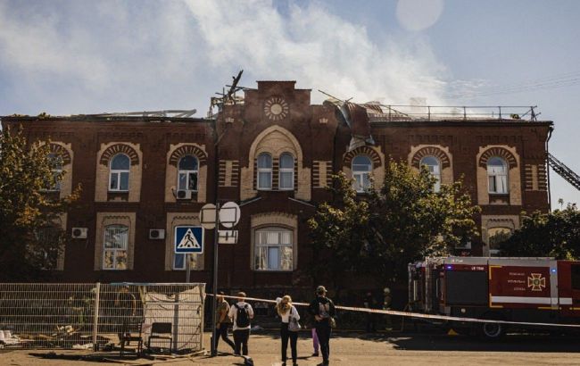 Russia strikes Kharkiv University of Pharmacy: Moment of impact and aftermath photos