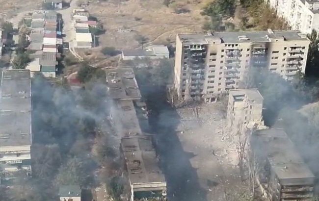 Massive shelling hits Donetsk region: Damaging homes and wounding civilians