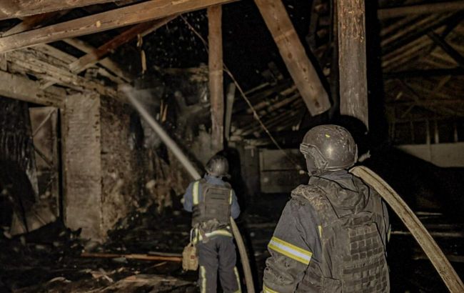 Drone strike hits Chuhuiv: Fire, blackouts and one injured reported