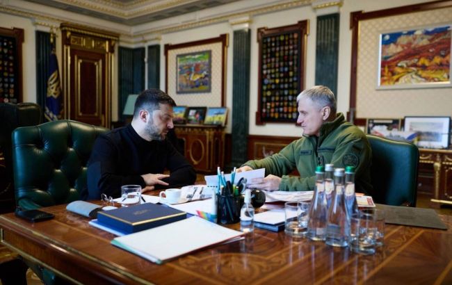 Zelenskyy warns partners about new Russian military plans in Belarus