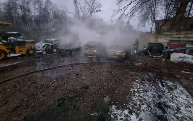 Flames and destruction in Kyiv: First images after Russian attack