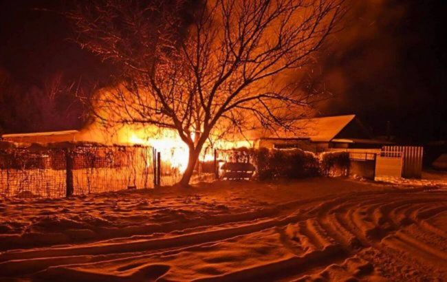 Russian forces strike Zaporizhzhia with drones, setting residential area ablaze