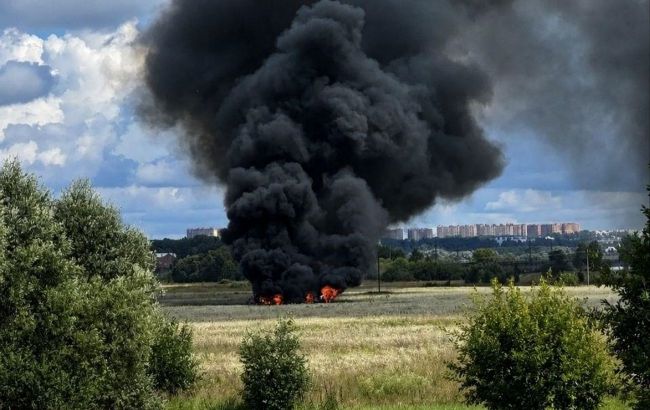 Advanced Russian Su-57 fighter crashes in Moscow suburbs