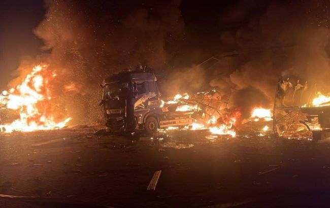 Russia drops 4 guided bombs on postal terminal in Ukraine's Sumy