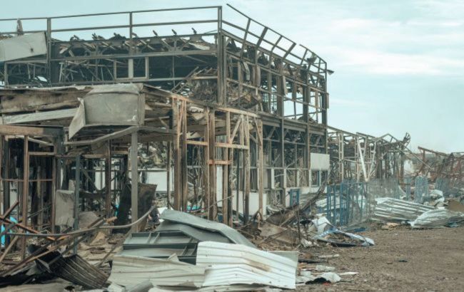 Nearly 300 properties damaged after Russian deadly strike in Myla near Kyiv