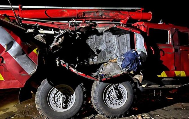 Russia strikes Ukraine's Kharkiv region: One rescuer killed, five more wounded