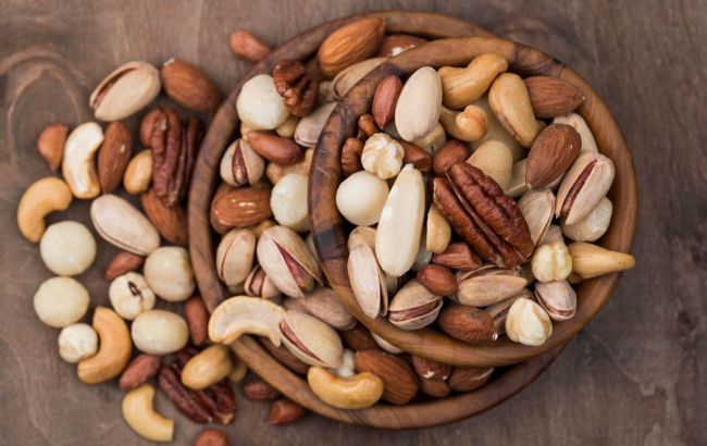 Top 6 nuts for heart and vascular health