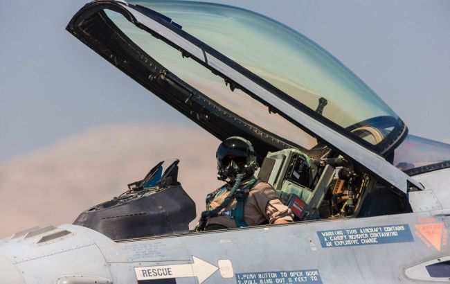 Ukrainian pilots training on F-16 in the air in Denmark, Ukraine's Air Force