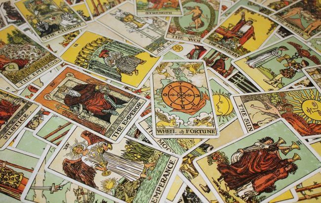 Astrological signs to be extremely lucky this week - Tarot forecast