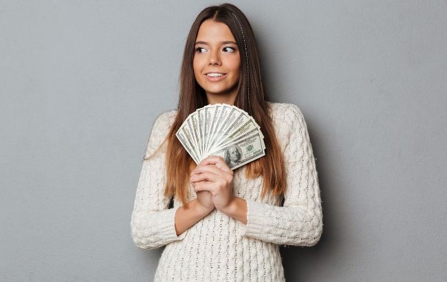 Money forecast: 3 zodiac signs set for income boost from December 10