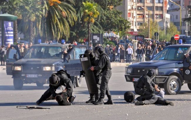 Clashes, arson and corruption scandals: What's behind Albania's protests