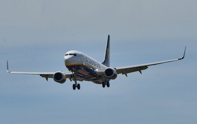 Vilnius airport halted as unknown aerial object spotted
