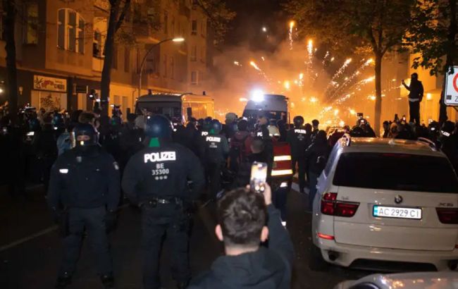 Police stoned at pro-Palestinian protest in Berlin, dozens detained