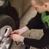 7 car fixes drivers can do themselves without spending money at repair shop