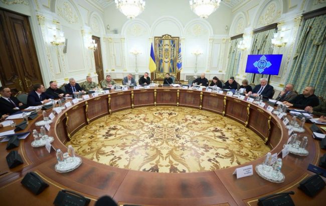 The National security and defense council instead of the court: how the sanctions mechanism works in Ukraine