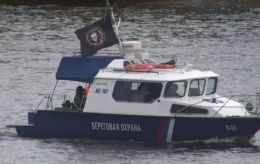 Boat bearing Wagner Group flag spotted on Narva River, Estonian government responds