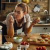 Nutritionists identify 5 eating habits harmful to health