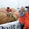 American farmer grew world's most giant pumpkin weighing over ton