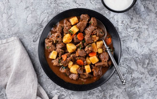 How long to stew meat to make it soft and juicy: Tips from chefs and housewives