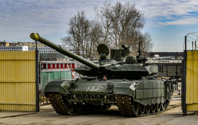 Russia upgrades T-90 tank to fight drones, but experts see weak spots
