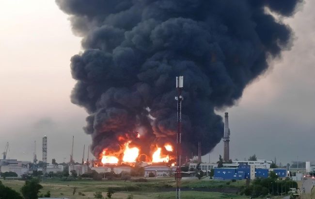 Blackouts, fuel shortages and explosions: What happened in Crimea this weekend