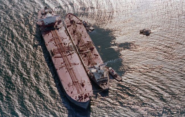 Greenpeace warns of catastrophe after two Russian tankers crash in Black Sea