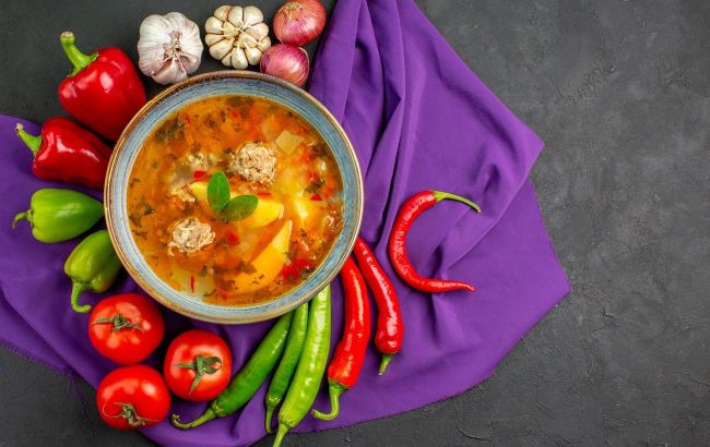 Is spicy food healthy or harmful? Four facts backed by science