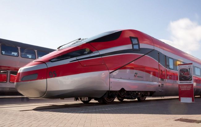 Better than airplane. 5 superfast trains worldwide