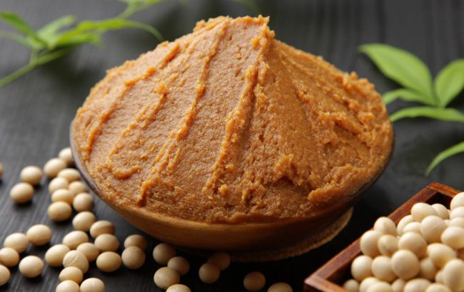 Miso paste: Japanese superfood for healthy gut and more