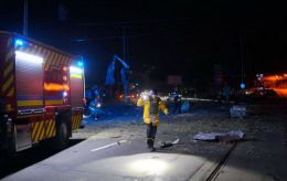 Russian attack on Zaporizhzhia leaves store in ruins and thousands of people without power