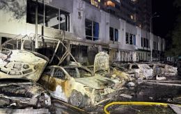 Burnt cars in parking lot, shattered windows – Aftermath of Russian drone strikes on Odesa