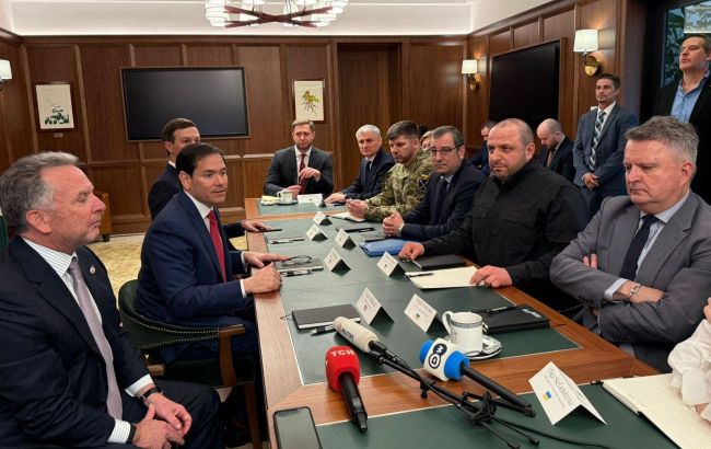 Ukrainian peace talks move forward, Witkoff and Kushner to meet Umerov in Miami - AP