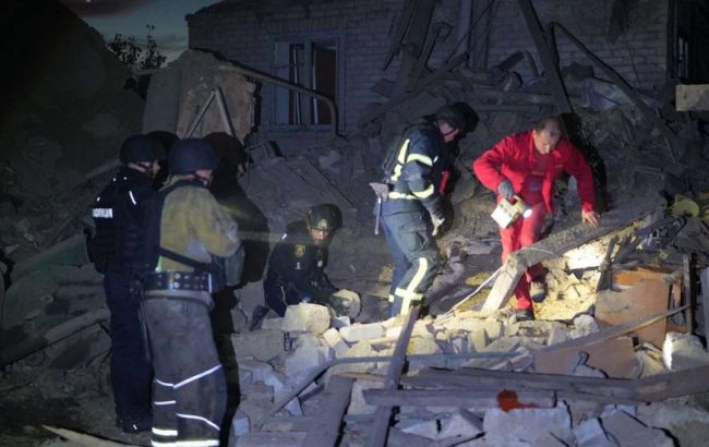 House destroyed, market on fire in Zaporizhzhia: Women killed, child among injured
