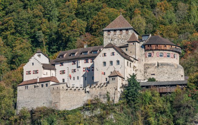 Women gain equal rights to inherit Liechtenstein's throne