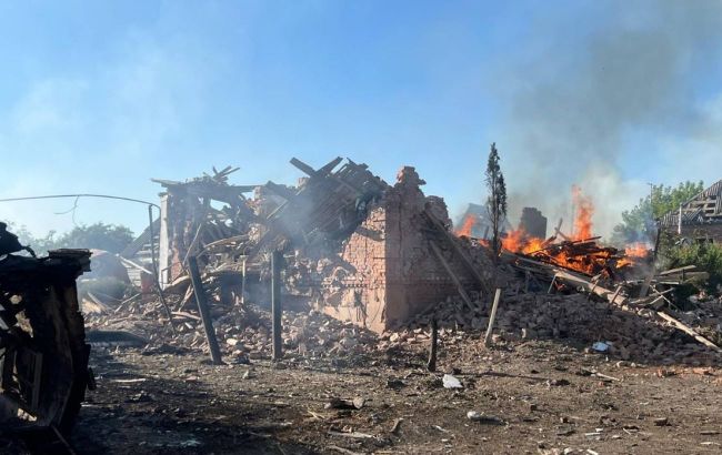One dead, homes shattered after Russian drone strike in Ukraine's Sumy region