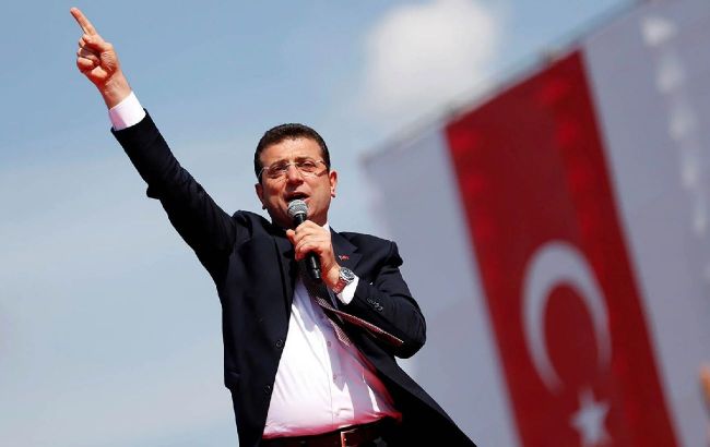 Istanbul Mayor İmamoğlu suspended after arrest on corruption charges