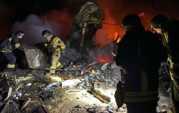 Russia strikes Ukraine's Dnipropetrovsk region, causing casualties and property damage