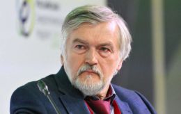 Russia fires top bank economist who criticized war of attrition
