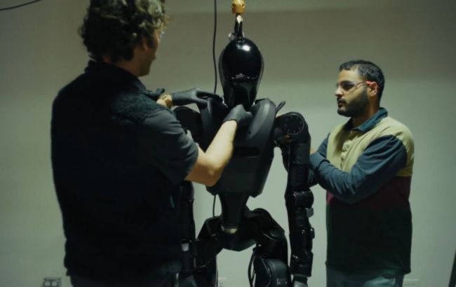 Humanoid combat robots enter battlefield trials in Ukraine