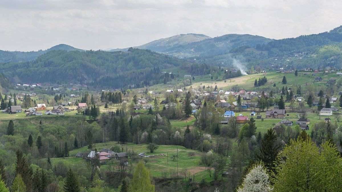 Authentic Carpathian escapes: Top villages for ecotourism lovers