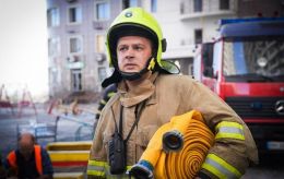 Western Ukraine under attack: Fires, casualties and the aftermath of Russia's massive strike