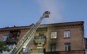 Russian strike hits six-story residential building in Kyiv, one injured