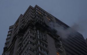 Russia strikes 24-story residential building in Kyiv: Fatalities reported