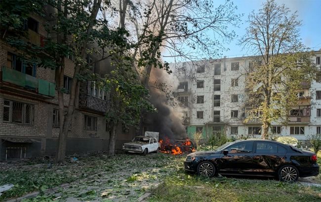 Russia strikes Zaporizhzhia with guided bomb, injuring 24, including 10-year-old girl